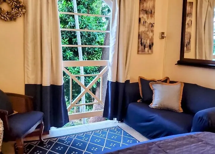Amazing Location! Walk To Town, & Dinner - Payment Required To Reserve Ocho Ríos