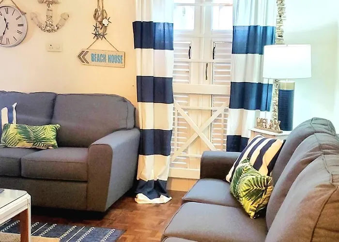 Amazing Location! Walk To Town, & Dinner - Payment Required To Reserve Apartamento Ocho Ríos