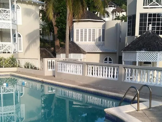 Amazing Location! Walk To Town, & Dinner - Payment Required To Reserve Apartamento *